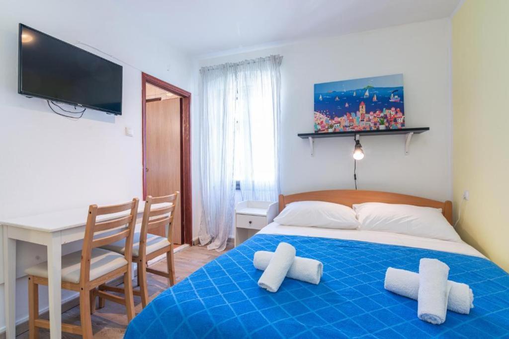 Rooms & Studio Apartments By The Way Baska  Ngoại thất bức ảnh